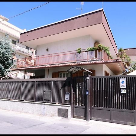 Il Villino Apartments บารี ภายนอก รูปภาพ